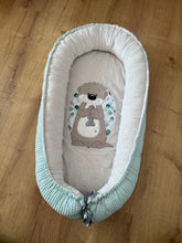 Lade das Bild in den Galerie-Viewer, Babynest Otter