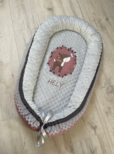 Lade das Bild in den Galerie-Viewer, Babynest Rehkitz