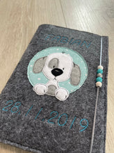 Lade das Bild in den Galerie-Viewer, U-Heft Hülle Hund