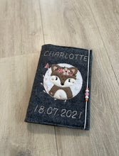 Lade das Bild in den Galerie-Viewer, U-Heft Hülle Fuchsmädchen