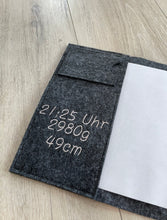 Lade das Bild in den Galerie-Viewer, U-Heft Hülle Reh