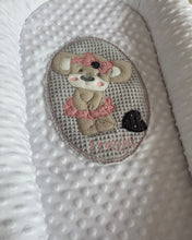 Lade das Bild in den Galerie-Viewer, Babynest Bärenmädchen