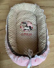 Lade das Bild in den Galerie-Viewer, Babynest Pferd