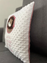 Lade das Bild in den Galerie-Viewer, Geburtskissen Löwe