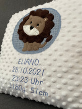 Lade das Bild in den Galerie-Viewer, Geburtskissen Löwe