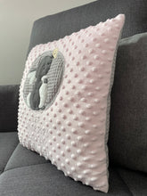 Lade das Bild in den Galerie-Viewer, Geburtskissen Häschen