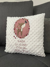 Lade das Bild in den Galerie-Viewer, Geburtskissen Reh