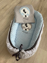 Lade das Bild in den Galerie-Viewer, Babynest Hund mit Decke
